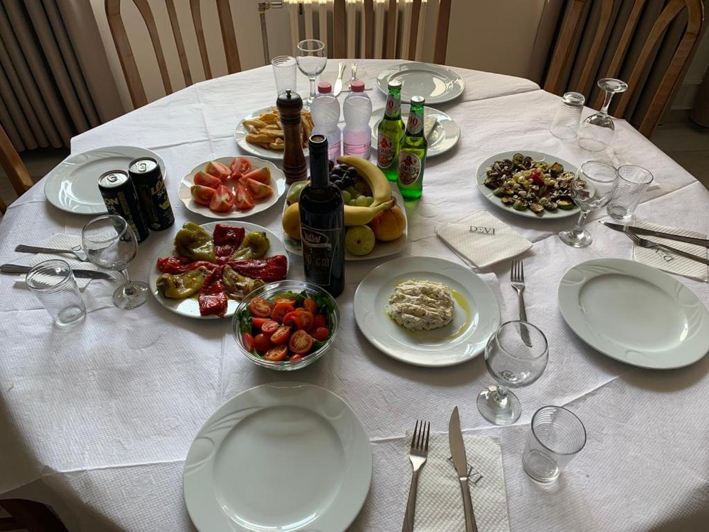 Hotel Devi Erseke Екстериор снимка