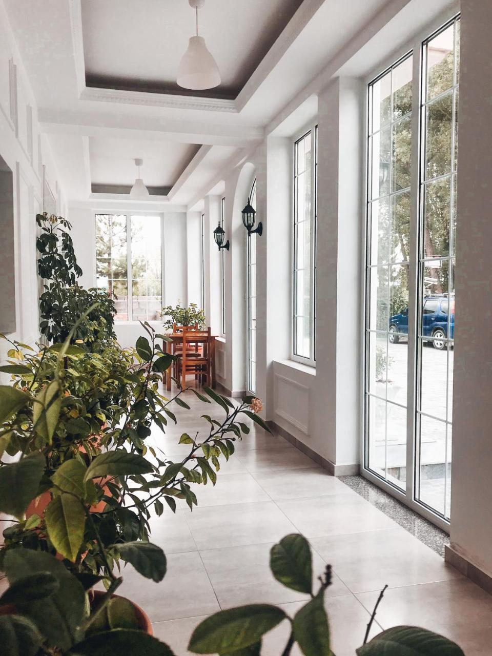 Hotel Devi Erseke Екстериор снимка